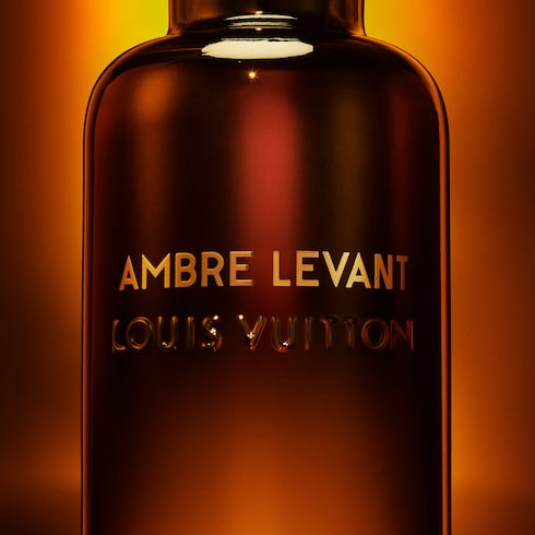 Ambre Levant in Düfte und Kosmetik's Alle Düfte } collections by Louis Vuitton
