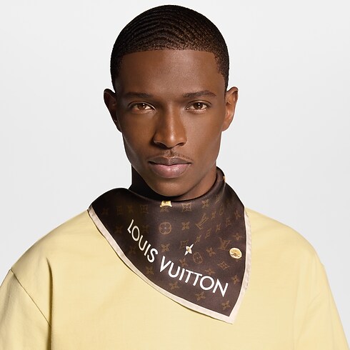 Bandana Monogram Flower S00 in Homme's Accessoires Soie et Bandanas collections by Louis Vuitton (Zoom produit)
