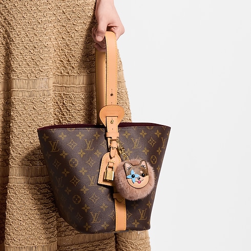 Bijou de sac LV Shiba Pompon S00 in Femme's Accessoires Porte-clés et bijoux de sac collections by Louis Vuitton (Zoom produit)