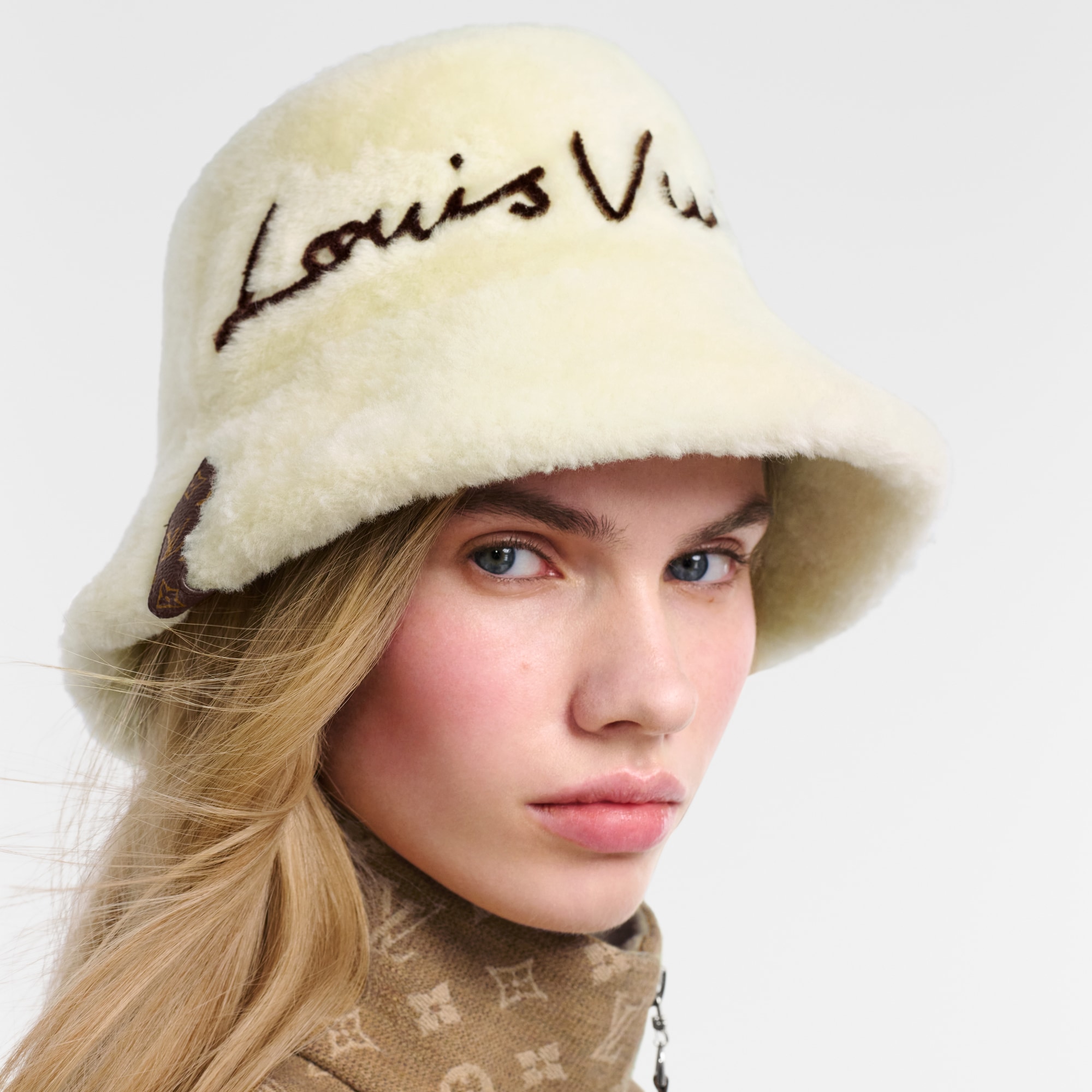 Script Bob Bob LV Script Cloud S00 | LOUIS VUITTON