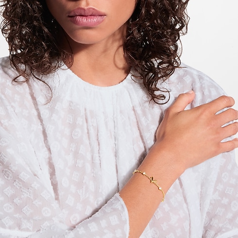 Bracelet Essential V Strass PM S00 in Femme's Bijoux Bracelets collections by Louis Vuitton (Zoom produit)