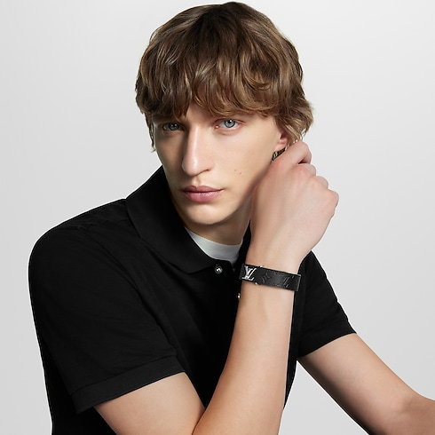 Bracelet LV Slim Shadow Monogram Shadow in Homme's Bijoux Bracelets collections by Louis Vuitton (Zoom produit)