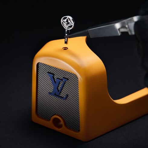 Camionnette Louis Vuitton in Montres's Toutes les montres } collections by Louis Vuitton
