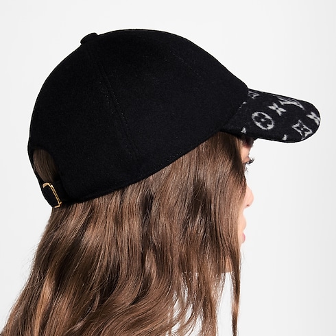 Casquette Monogram Cashgora S00 in Femme's Accessoires Chapeaux et Casquettes collections by Louis Vuitton (Zoom produit)