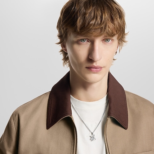 Collier pendentif Monogram Row S00 in Homme's Bijoux Colliers collections by Louis Vuitton (Zoom produit)