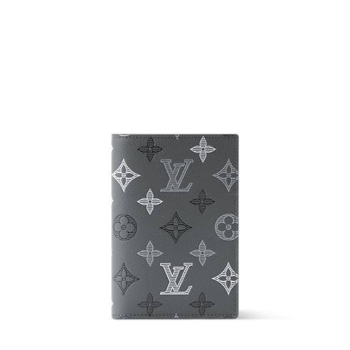 Couverture Passeport Monogram Shadow in Homme's Portefeuilles et petite maroquinerie Tous les portefeuilles et petite maroquinerie collections by Louis Vuitton (Zoom produit)