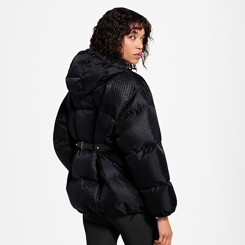 Doudoune Nanogram à détail ceinture in Femme's Prêt-à-porter Manteaux et vestes collections by Louis Vuitton (Zoom produit)