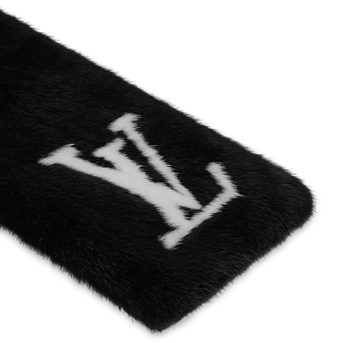 Écharpe en fourrure LV Initiales S00 in Homme's Accessoires Écharpes collections by Louis Vuitton (Zoom produit)