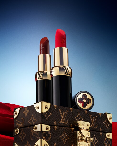 Étui à rouges à lèvres Scott Toile Monogram in Parfums et Beauté's Accessoires Beauté } collections by Louis Vuitton