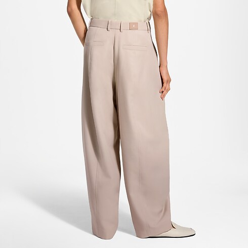 Hose mit Ballon-Schnitt im Stil der Masskonfektion in Damen's Ready to Wear Neuheiten Ready-to-wear collections by Louis Vuitton (Zoom)