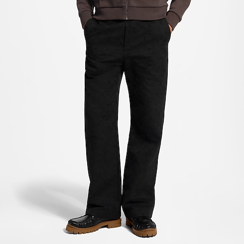 Legere Hose mit Monogram Surplus Motiv zugeschnittene Ansicht