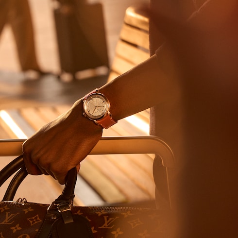 Louis Vuitton Escale, Automatikuhrwerk, 40.5 mm, Platin und Diamanten in Uhren's Alle Uhren } collections by Louis Vuitton