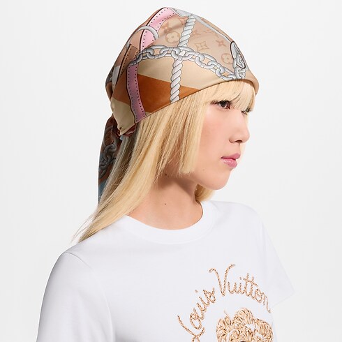 LV Classic Strap Carré 90 S00 in Damen's Accessoires Seidentücher und Bandeaus collections by Louis Vuitton (Zoom)