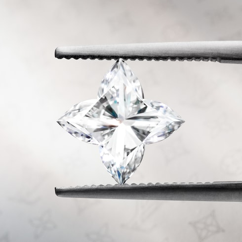 LV Diamonds Solitär-Ring, LV Monogram Sternschliff in Schmuck's Kollektionen LV Diamonds collections by Louis Vuitton