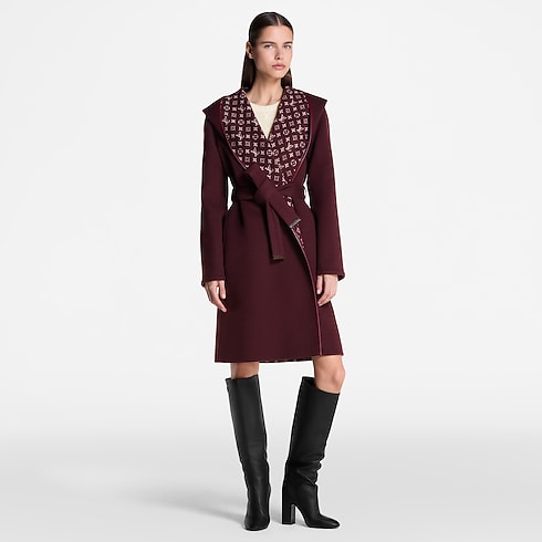 Manteau croisé long à capuche et doublure Monogram in Homme's Discontinued Product Obs 10 collections by Louis Vuitton (Zoom produit)