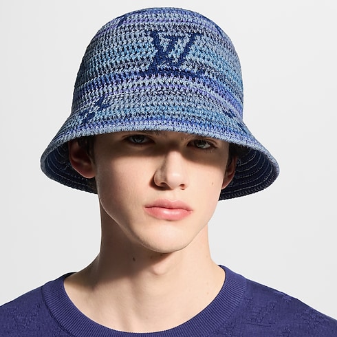 Monogram Stripes Crochet Fischerhut getragene Ansicht