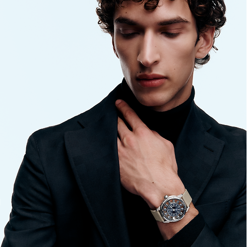 Montre Tambour Spin Time Air, Automatique, 42,5 mm, or blanc in Montres's Toutes les montres } collections by Louis Vuitton (Zoom produit)