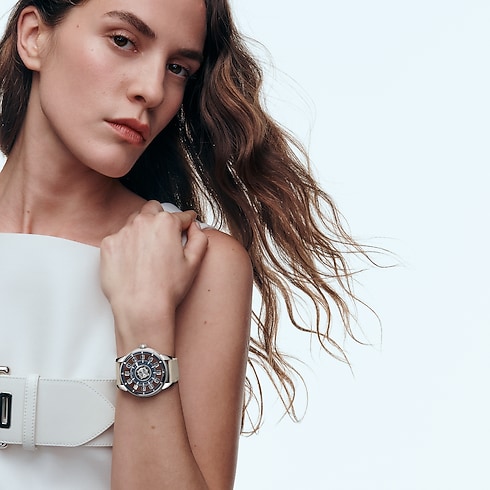 Montre Tambour Taiko Spin Time Air Flying Tourbillon, Automatique, 42,5 mm, or blanc in Montres's Toutes les montres } collections by Louis Vuitton (Zoom produit)