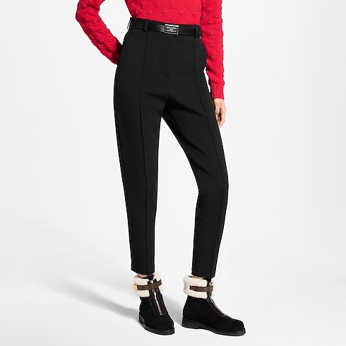 Pantalon à ceinture et détails de coutures vue recadrée