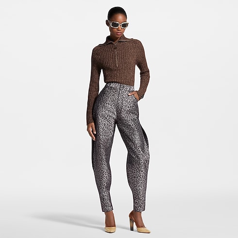 Pull en maille côtelée semi-zippé in Femme's Prêt-à-porter T-shirts et sweats collections by Louis Vuitton (Zoom produit)