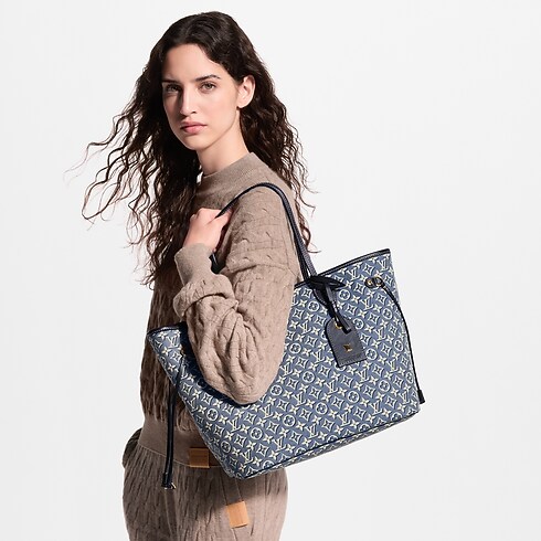 Sac Neverfull MM G82 in Sacs et Petite Maroquinerie's Sacs Femme Sacs Iconiques collections by Louis Vuitton (Zoom produit)
