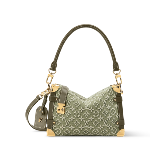 Sac Side Trunk MM G82 in Sacs et Petite Maroquinerie's Sacs Femme Sacs Iconiques collections by Louis Vuitton (Zoom produit)