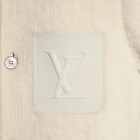 Surchemise workwear en shearling in Homme's Prêt-à-porter Tout le prêt-à-porter collections by Louis Vuitton (Zoom produit)