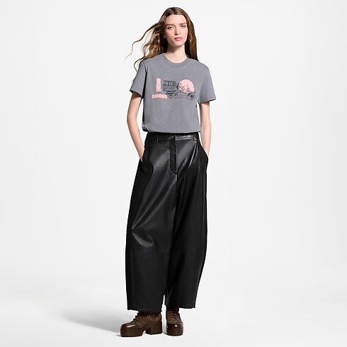 T-Shirt mit Auto-Motiv in Damen's Ready to Wear T-Shirts und Sweatshirts collections by Louis Vuitton (Zoom)