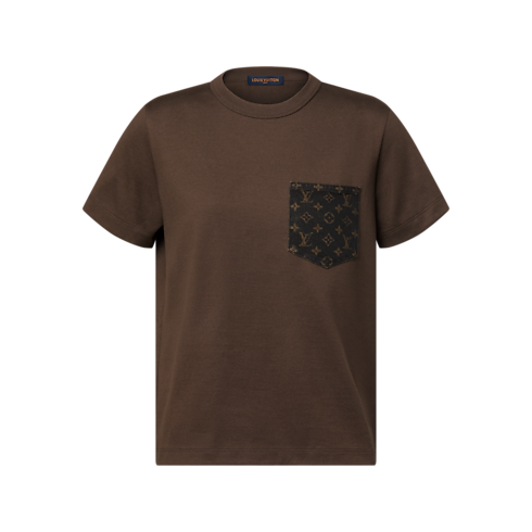 T-Shirt mit Signatur auf einer Tasche in Damen's Ready to Wear Tops collections by Louis Vuitton (Zoom)
