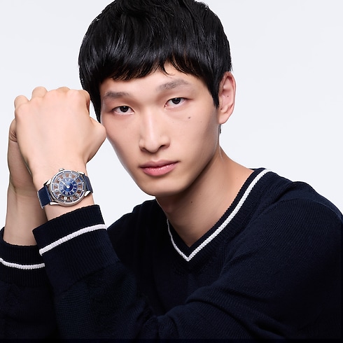 Tambour Spin Time Air, Automatic, 42.5mm, White gold in Montres's Toutes les montres } collections by Louis Vuitton (Zoom produit)