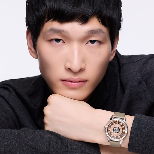 Tambour Spin Time Air Flying Tourbillon, Automatikuhrwerk, 42,5 mm, Platin in Uhren's Alle Uhren } collections by Louis Vuitton (Zoom)