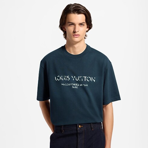 Tee-shirt décontracté vue recadrée
