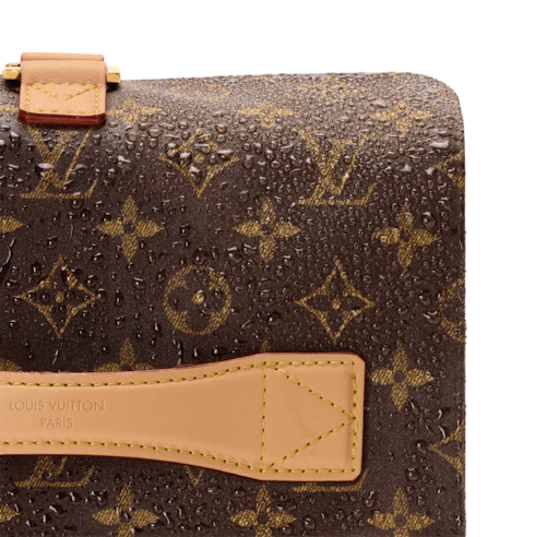 Trousse de toilette à suspendre G76 in Malles, Voyage et Maison's Sacs de voyage et Bagages roulants Accessoires de voyage collections by Louis Vuitton