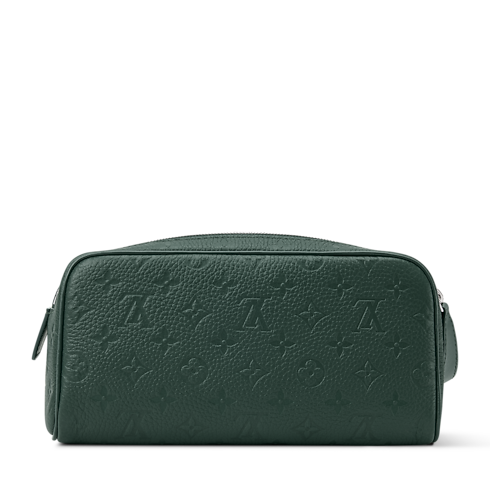 Trousse de toilette Dopp Kit Taurillon Monogram in Malles, Voyage et Maison's Sacs de voyage et Bagages roulants Accessoires de voyage collections by Louis Vuitton (Zoom produit)