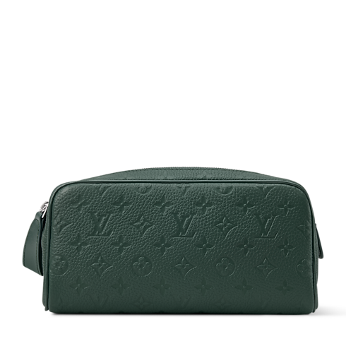 Trousse de toilette Dopp Kit Taurillon Monogram in Malles, Voyage et Maison's Sacs de voyage et Bagages roulants Accessoires de voyage collections by Louis Vuitton (Zoom produit)