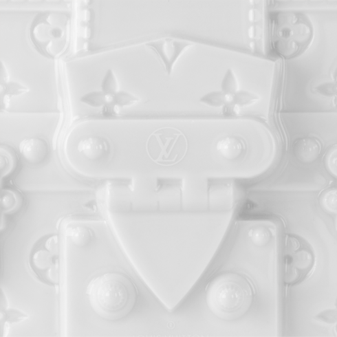Vase en porcelaine Petite Malle Toile Monogram in Malles, Voyage et Maison's À la une Sélection Art de Vivre collections by Louis Vuitton (Zoom produit)