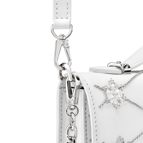 Wallet On Chain Capucines Nahaufnahme