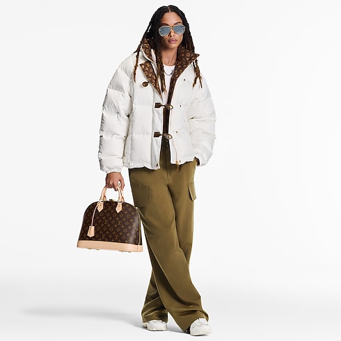 Wattierte Pufferjacke mit Monogram-Akzenten in Damen's Ready to Wear Mäntel und Jacken collections by Louis Vuitton (Zoom)